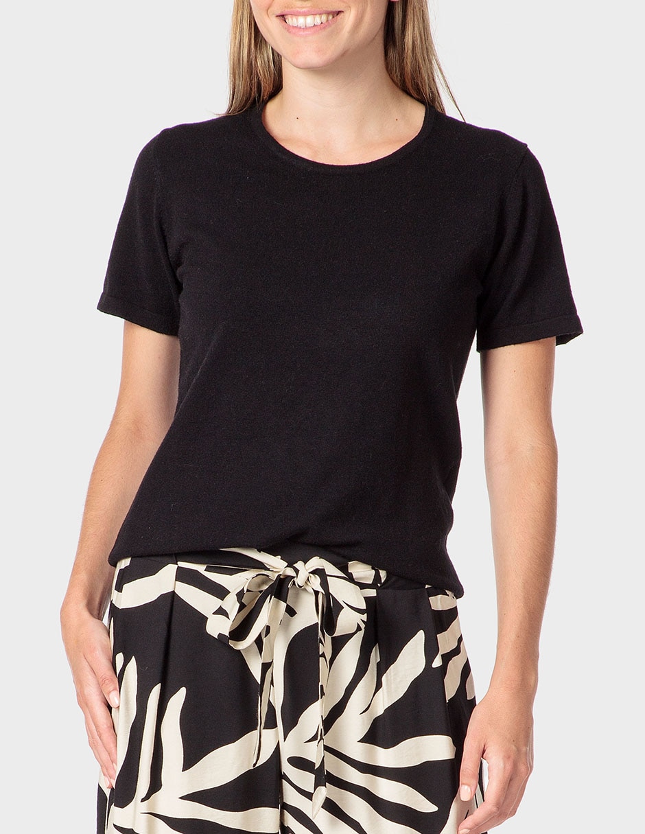 Playera manga corta cuello redondo para mujer