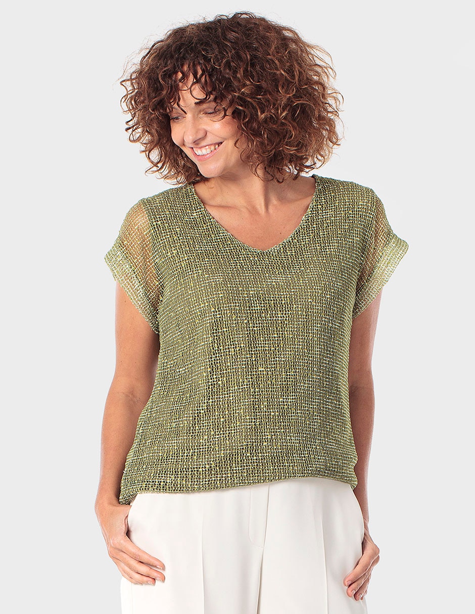 Playera manga corta cuello V para mujer